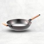 2023.02.07 LA GOURMET NITRIGAN 30CM CAST IRON WOK WITH WOODEN HANDLE 2023.02.07 LA GOURMET NITRIGAN 30CM CAST IRON WOK WITH WOODEN HANDLE